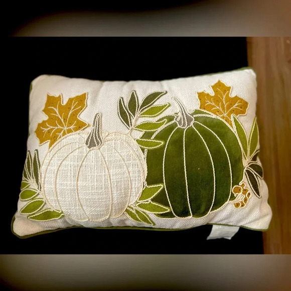 Mainstays green and cream pumpkin multi color pillow 12inX18in - Picture 1 of 5